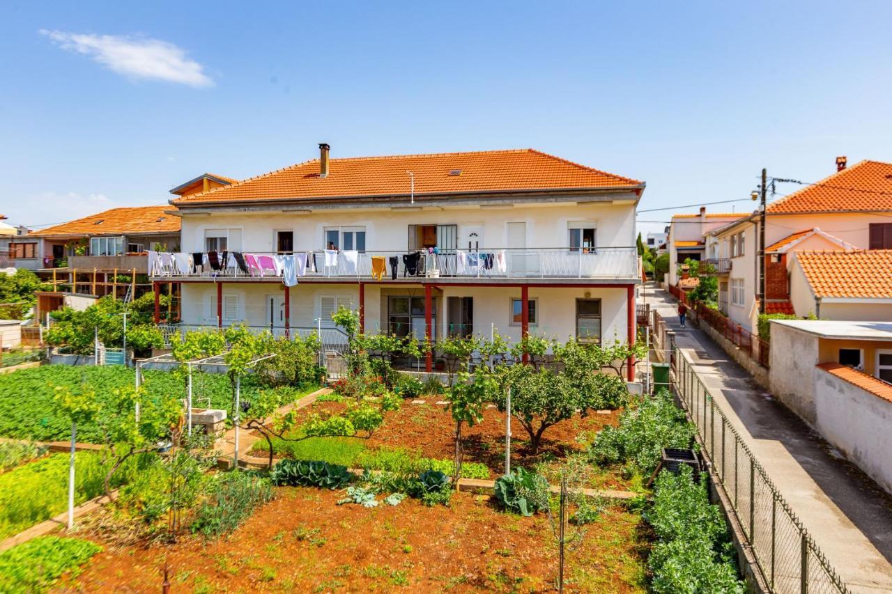 Bella 2 Bdr W Parking Apartment *