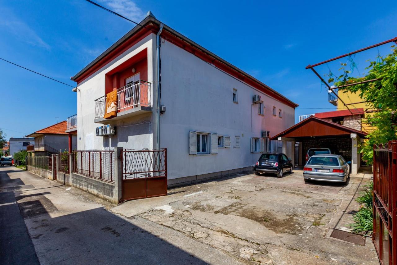 Bella 2 Bdr W Parking Apartment *
